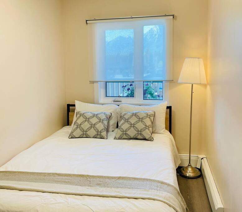 Unit #303 Mountain View 1Br In Canmore Downtown Bagian luar foto